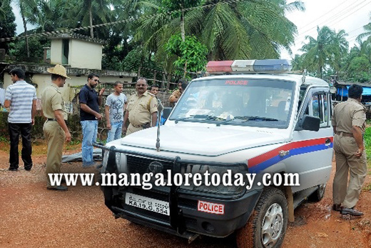 Cops raid illegal abattoir near Bantwal